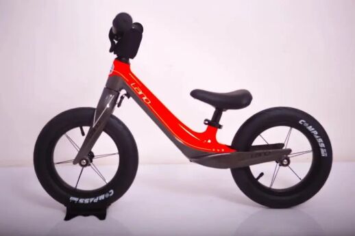 Беговел-велобіг від дитячий LANQ WLN1255 колеса 12 дюймів магнієва рама і вилка графіт