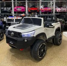 Дитячий двомісний електромобіль Джип 4WD M 4552(MP4)EBLR-1 Toyota ліцензійний з планшетом / колір білий **