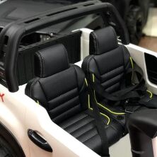 Дитячий двомісний електромобіль Джип 4WD M 4552(MP4)EBLR-1 Toyota ліцензійний з планшетом / колір білий **