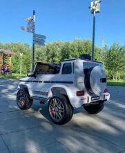 Дитячий електромобіль Джип Mercedes Benz M 4180EBLR-1 білий**