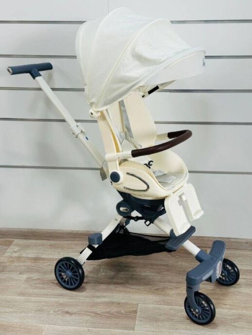 Дитяча прогулянкова коляска-трансформер 2в1 складана Maraton M2-2 з підсвічуванням та музикою біла