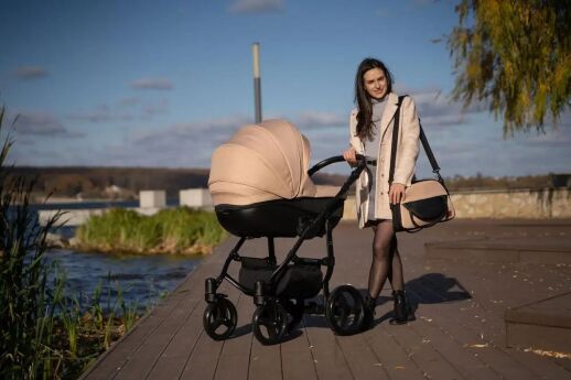 Універсальна всесезонна дитяча коляска 2в1 "Discovery" з сумкою дощовиком і сіткою / Бежева
