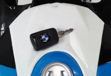 Дитячий електро-мотоцикл BMW JT 528 світло фар та звук двигуна