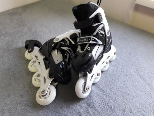 Дитячі ролики Чорні — Білі Profi A10080-S розмір 31-34